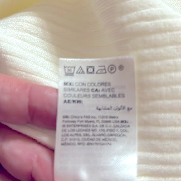 White House Black Market Cream Turtleneck Sweater - Picture 6 of 6